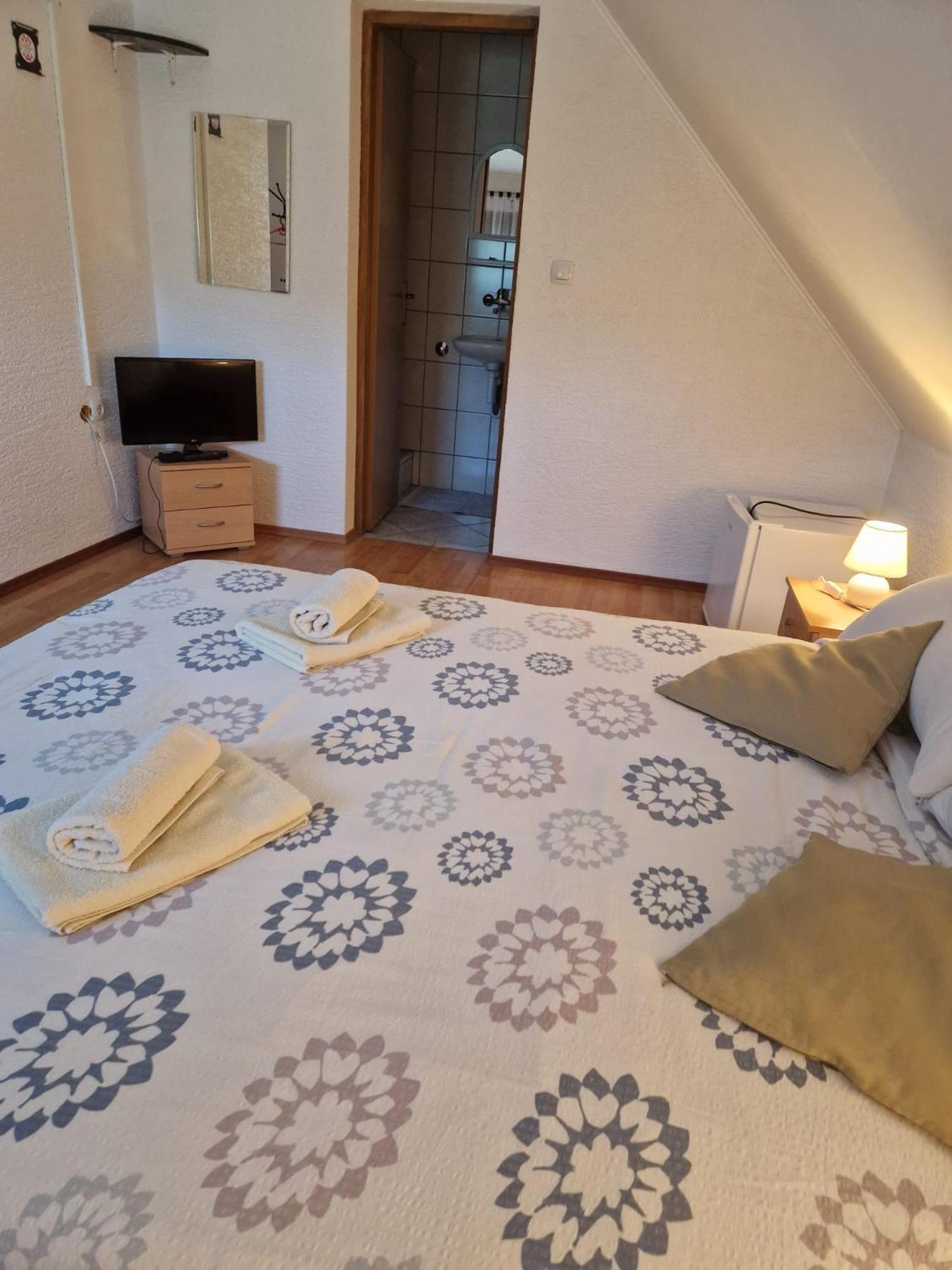 House Luketic Hotel ราสโตวาชา ภายนอก รูปภาพ